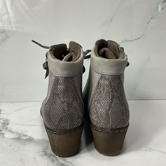 SPRING STEP Wedge Heel Ankle Booties - Picture 5 of 7